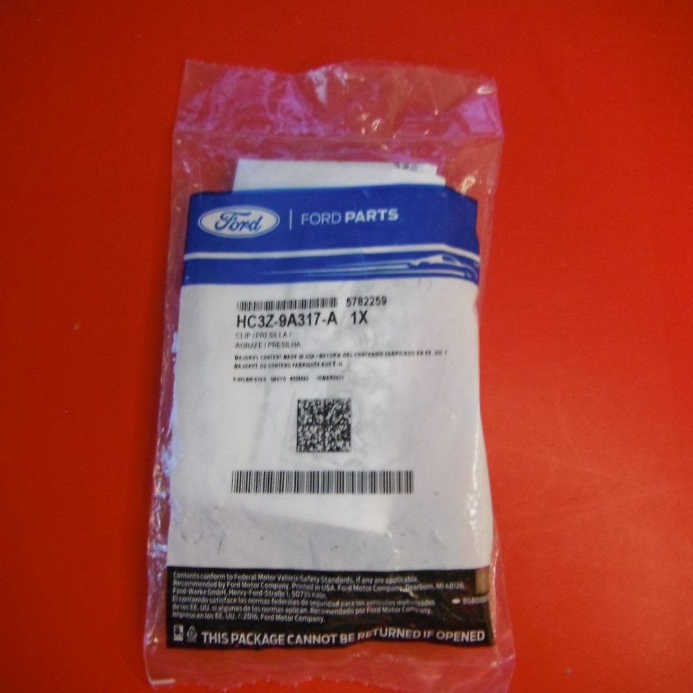 New Ford Parts OEM HC3Z-9A317-A Clip 1X